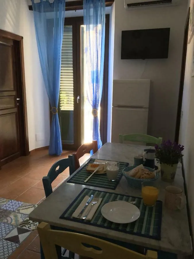 Casa Vacanze Villa D'Orleans Palermo 0*,  Italia