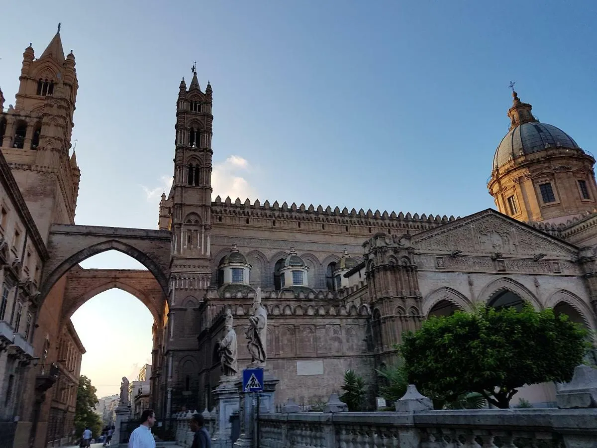 Casa Vacanze Villa D'Orleans Palermo Italia