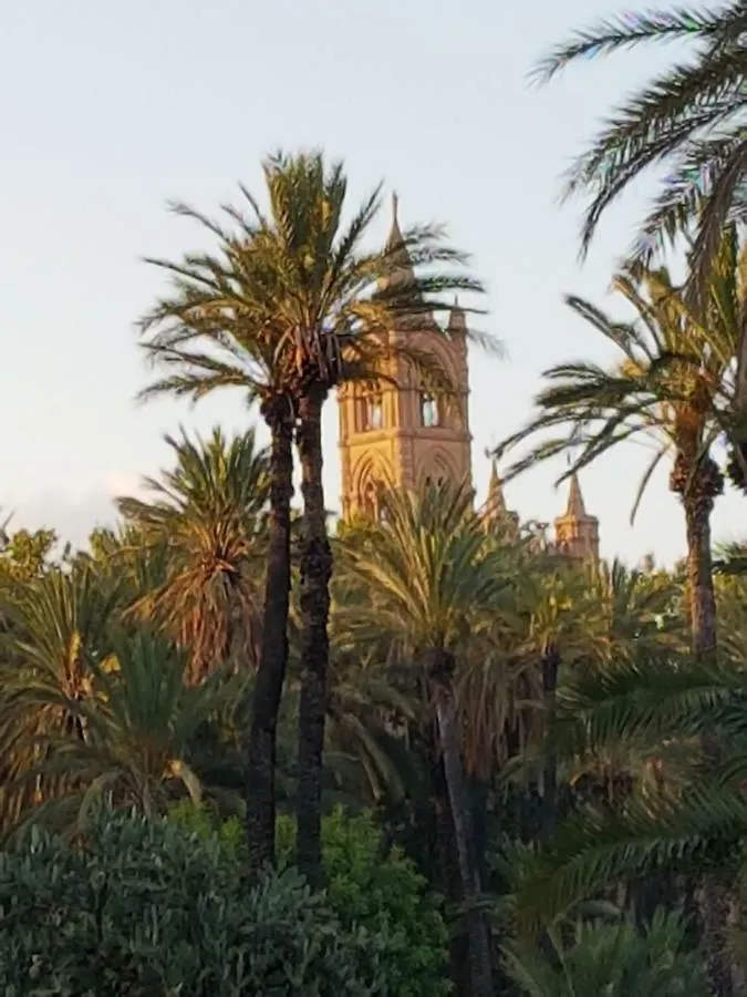 Casa Vacanze Villa D'Orleans Palermo 0*,