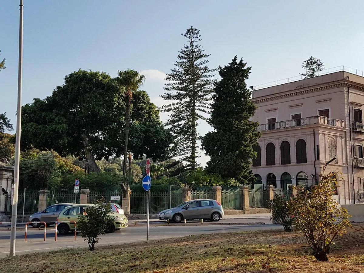 Appartamento Casa Vacanze Villa D'Orleans Palermo